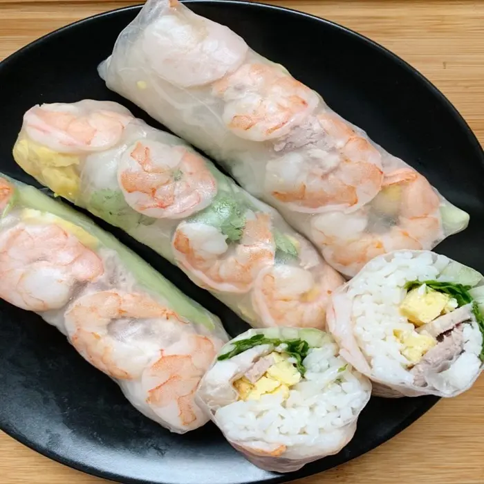 Vietnamese prawn spiralized rolls